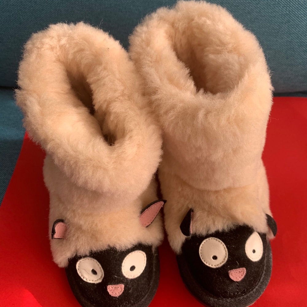 Emu Sheep Cozy boots